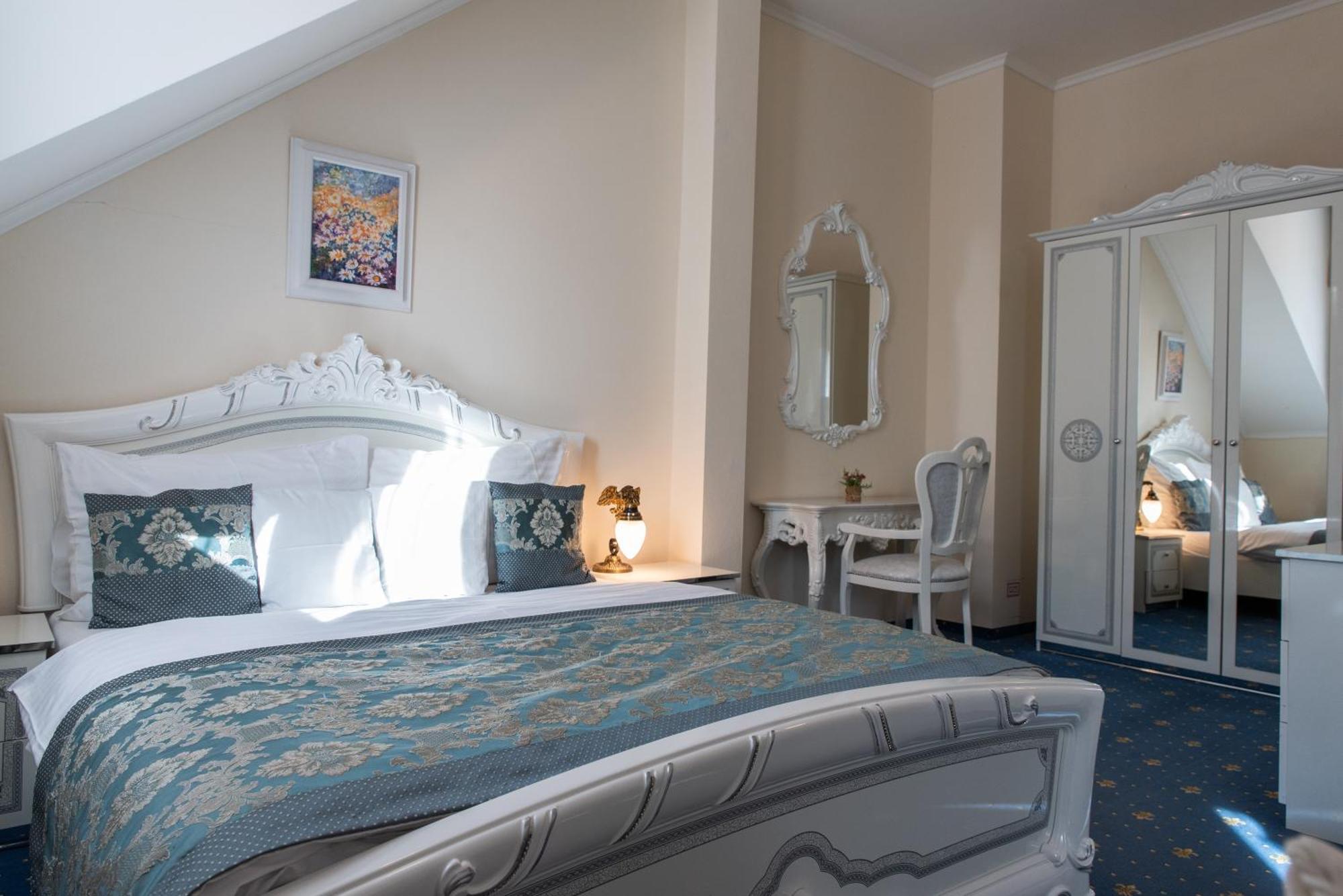 Hotel Viliam Frano Нітра Екстер'єр фото