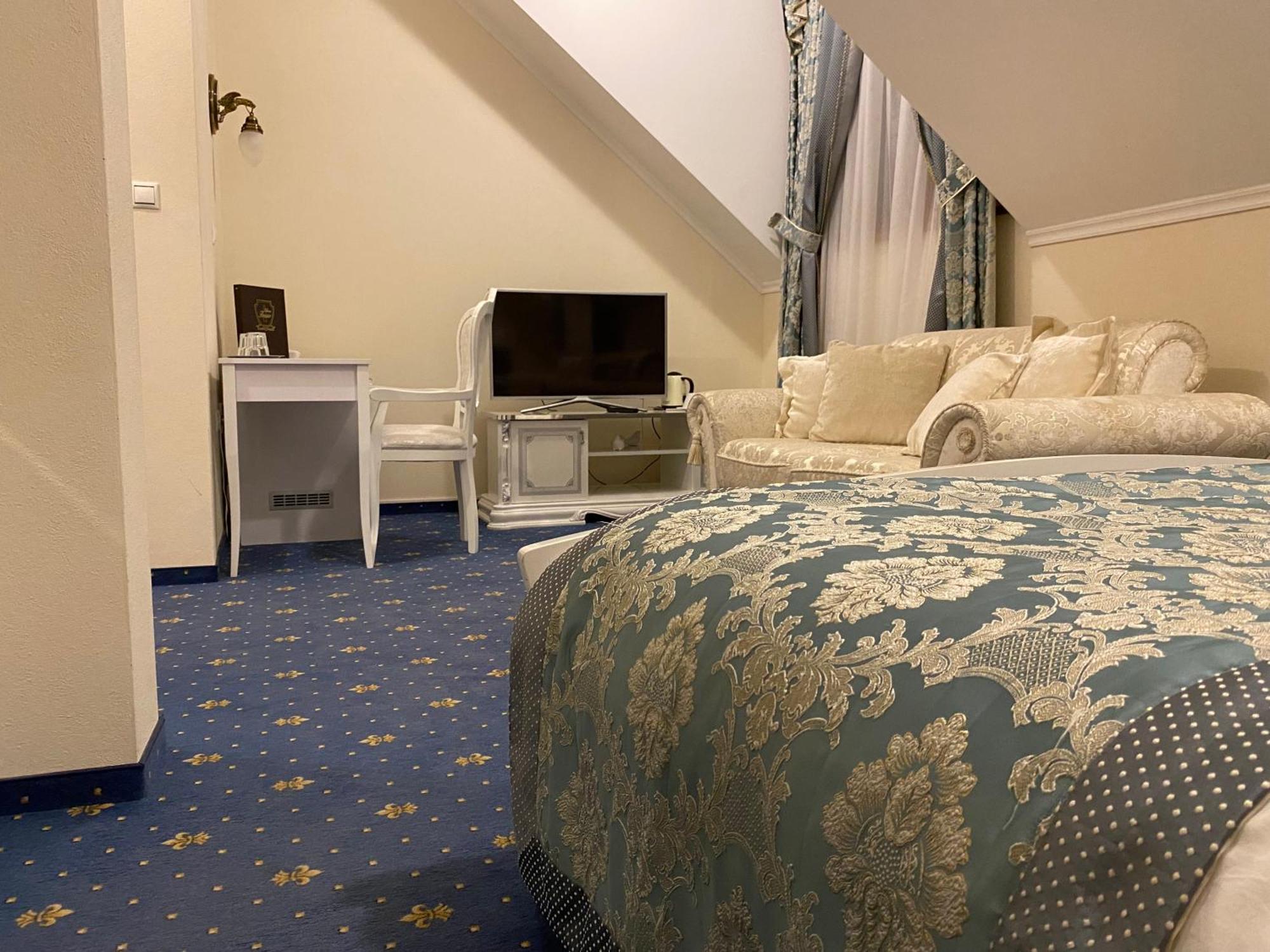 Hotel Viliam Frano Нітра Екстер'єр фото