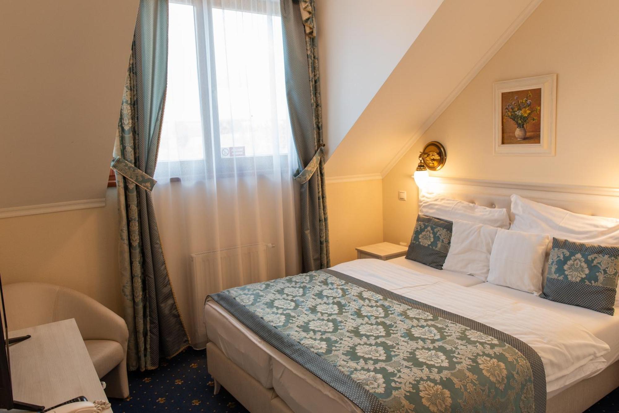 Hotel Viliam Frano Нітра Екстер'єр фото
