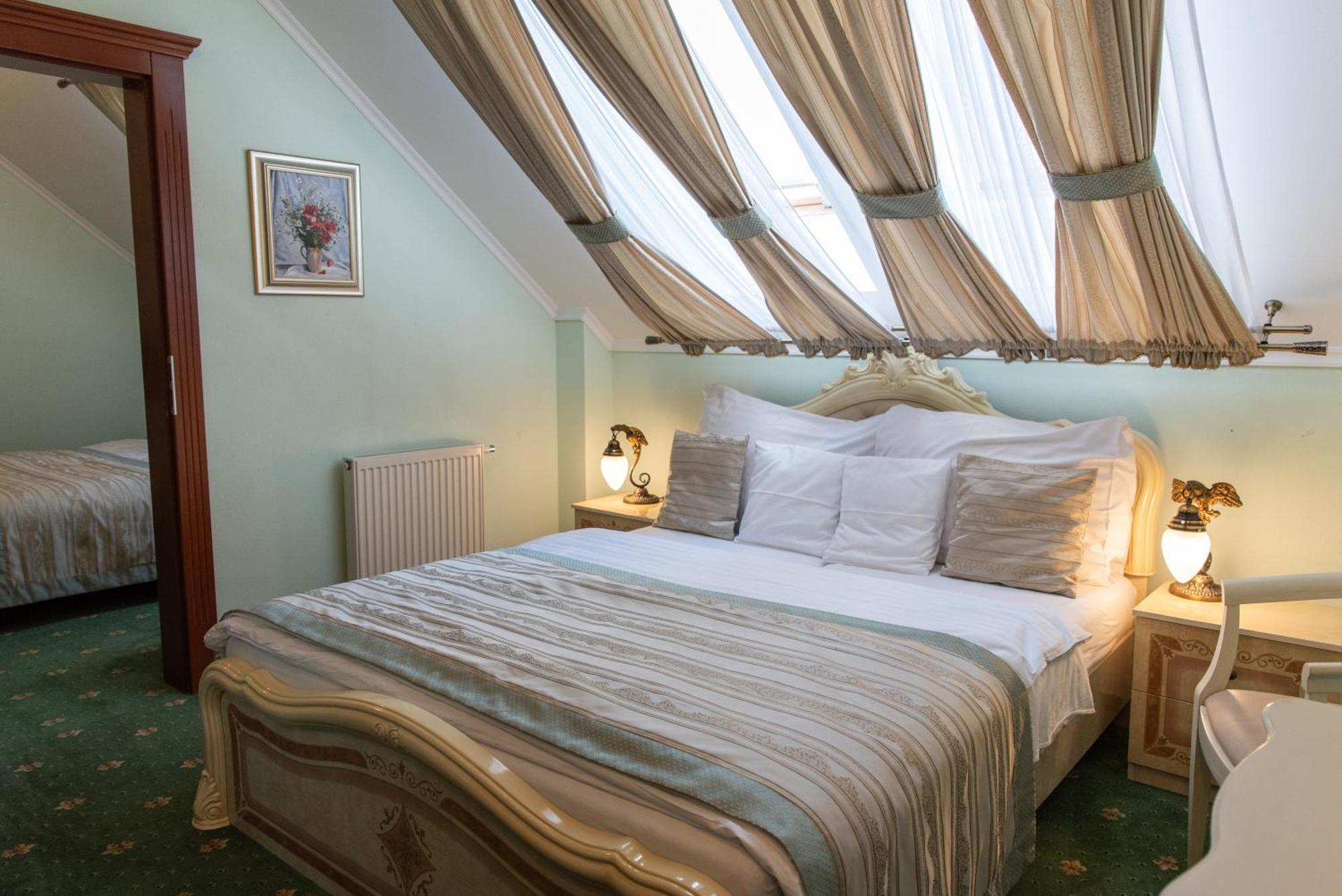 Hotel Viliam Frano Нітра Екстер'єр фото