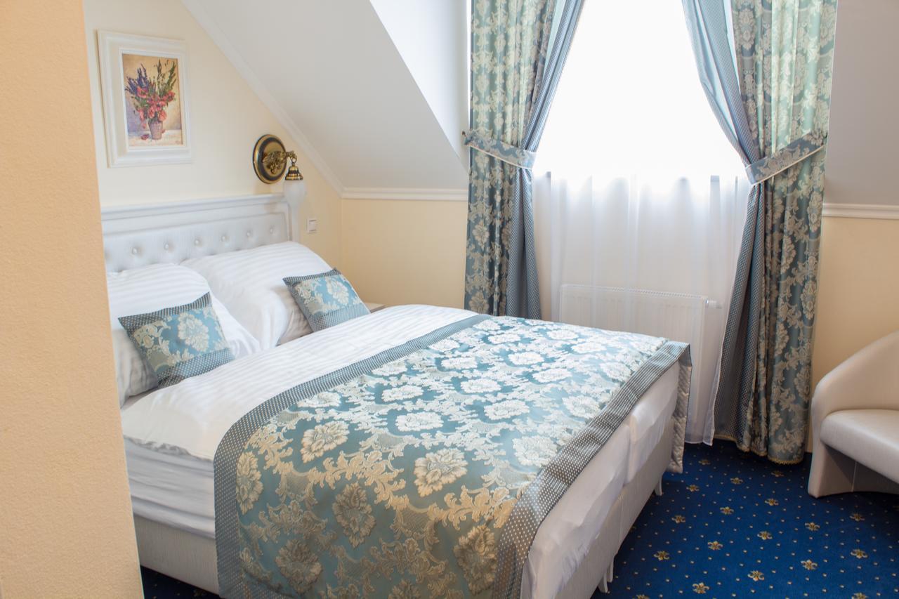 Hotel Viliam Frano Нітра Екстер'єр фото