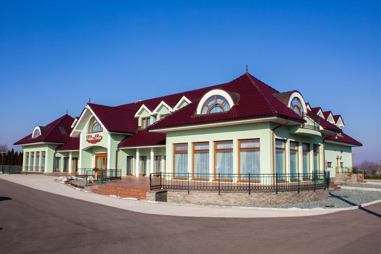 Hotel Viliam Frano Нітра Екстер'єр фото