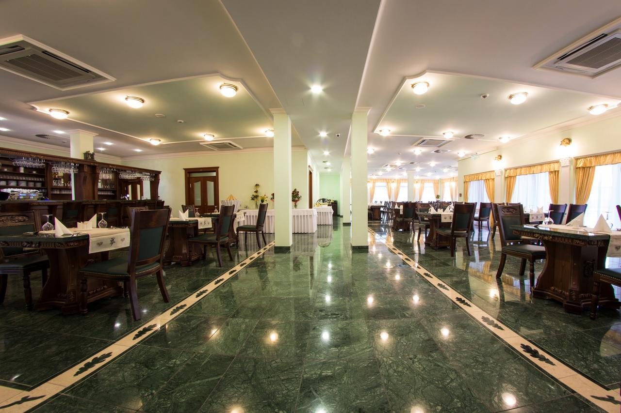 Hotel Viliam Frano Нітра Екстер'єр фото