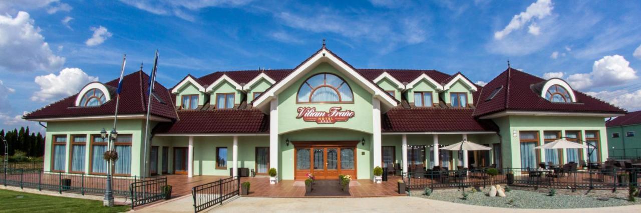 Hotel Viliam Frano Нітра Екстер'єр фото